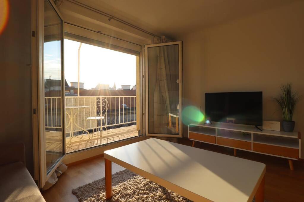 Brilliant View: Balcony Home, Modern, Stylish And Newly Renovated Vienne Extérieur photo