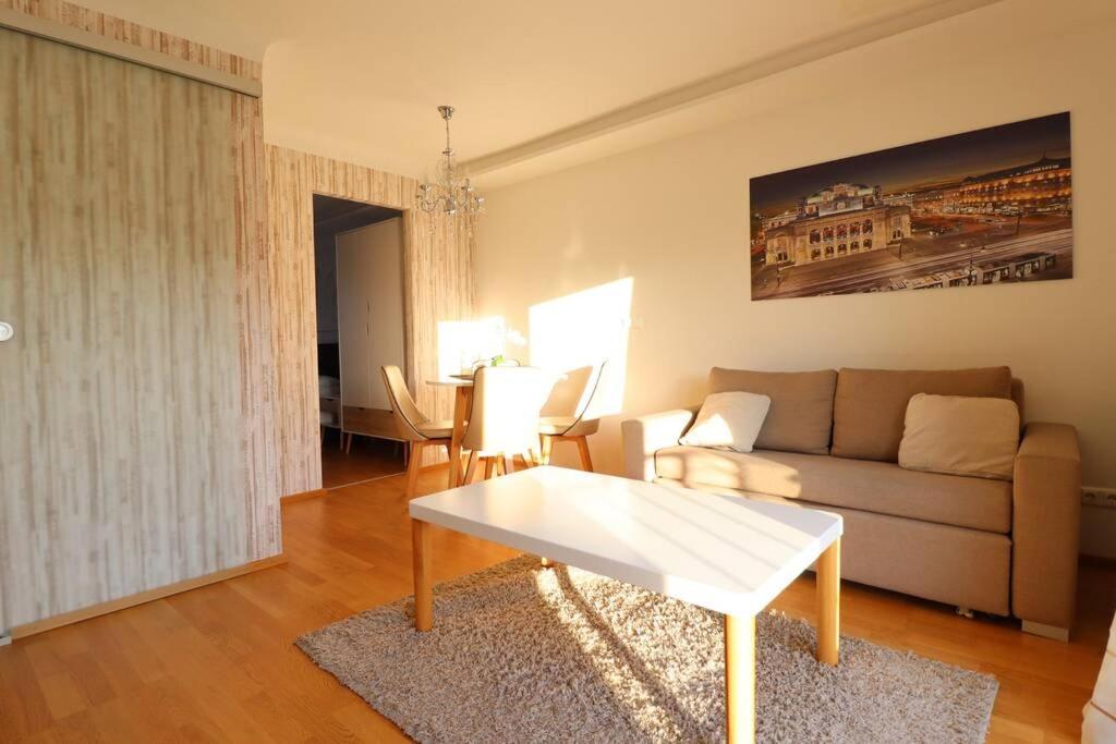 Brilliant View: Balcony Home, Modern, Stylish And Newly Renovated Vienne Extérieur photo